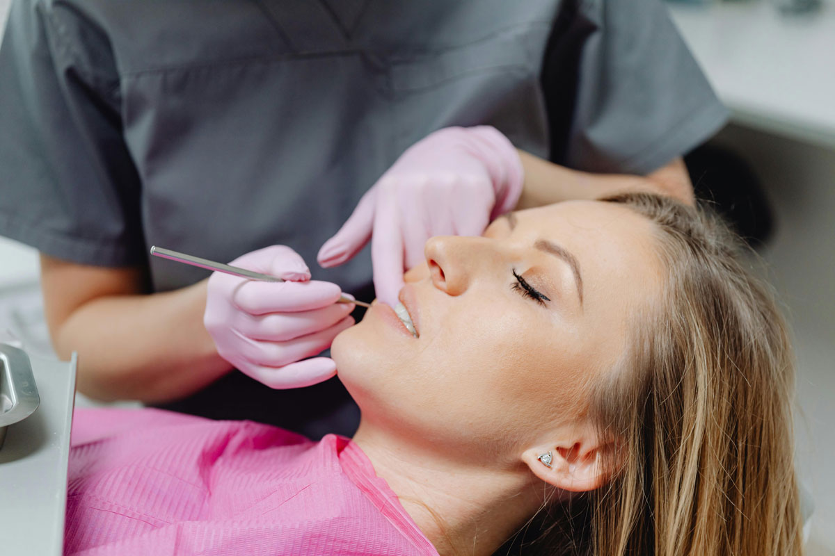 Planning Your Wedding? Let’s Talk about Veneers!